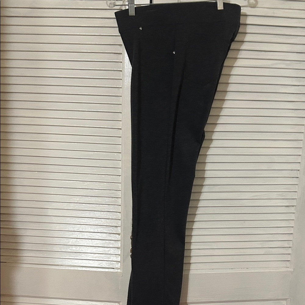 Woman’s Pants